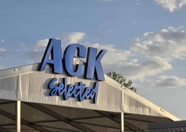3D reklamni napis ACK Selected