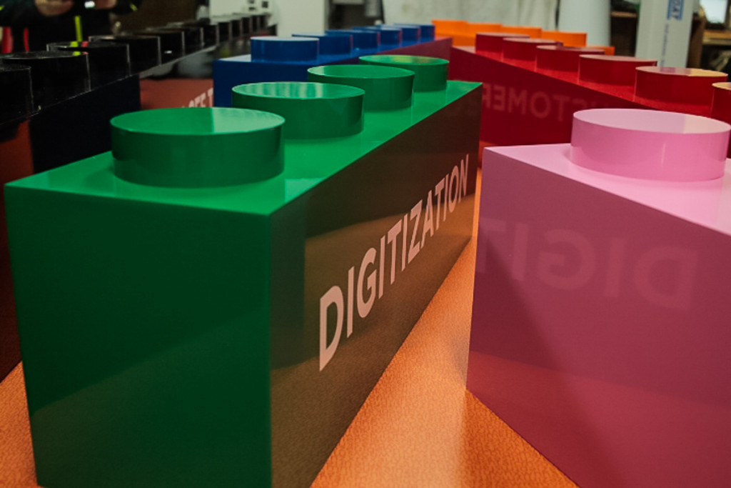 Canon – pleksi steklo, fotografija izvedbe ELP