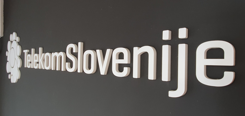 Telekom Slovenije – 3D napis – fotografija izvedbe ELP