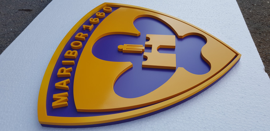 NK Maribor – grb – fotografija izvedbe ELP