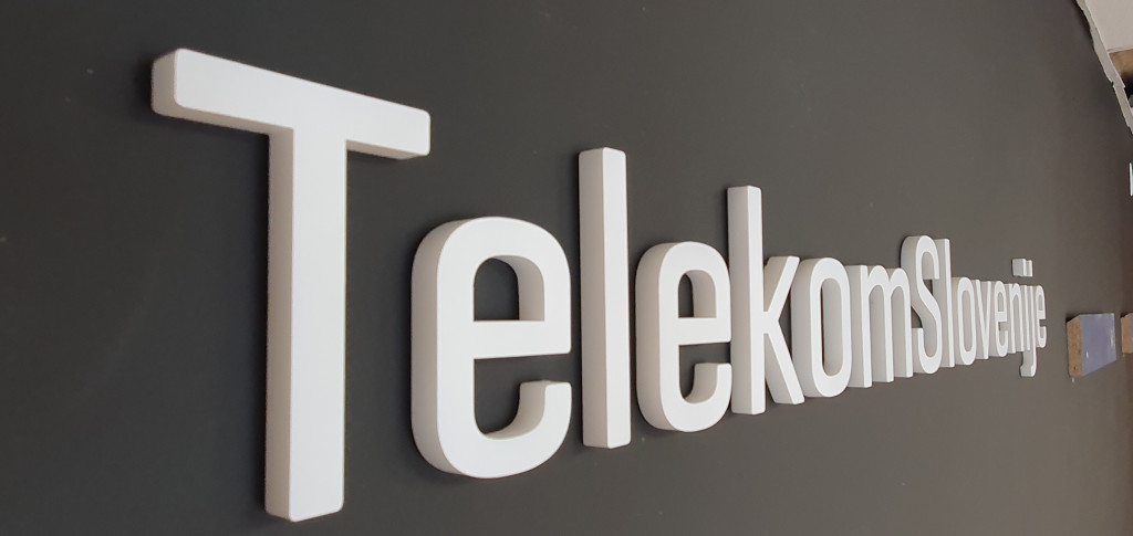 Telekom Slovenije – 3D napis – fotografija izvedbe ELP