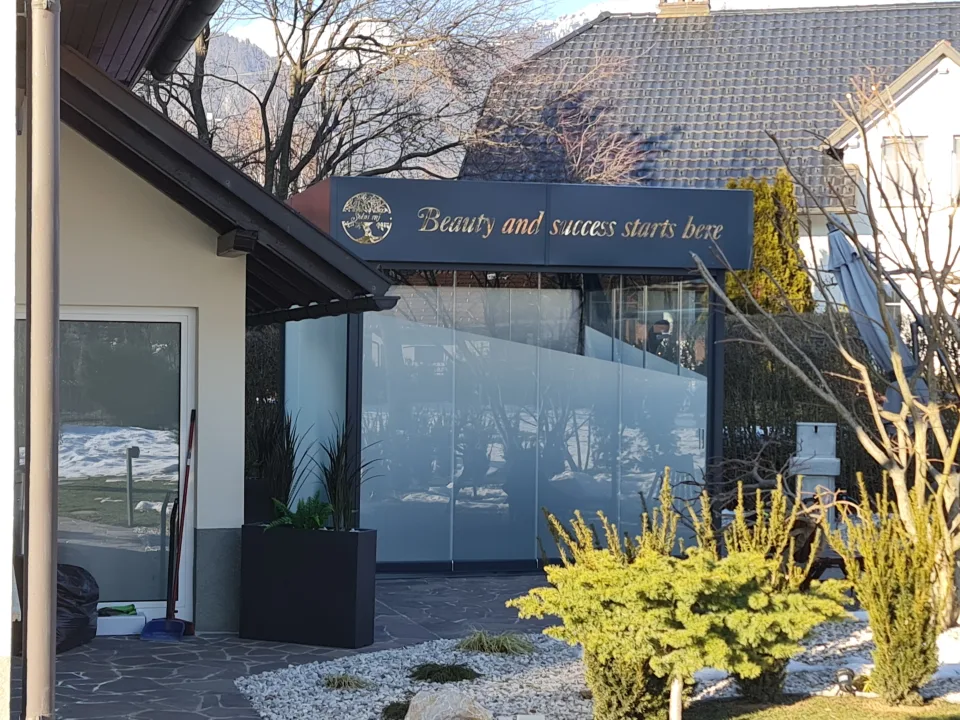 Reklamna tabla 47 Heaven, fotografija 3 – izvedba ELP