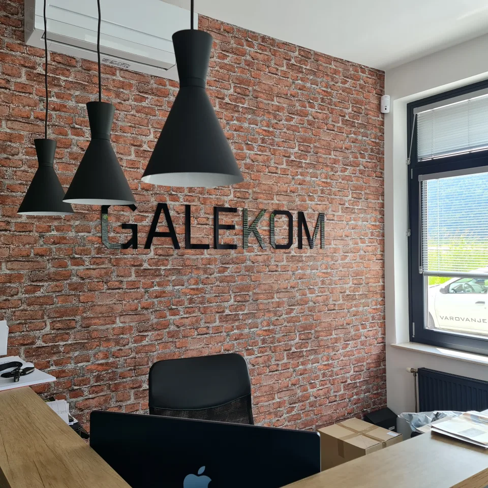 Reklamni napis Galekom, fotografija 3 – izvedba ELP