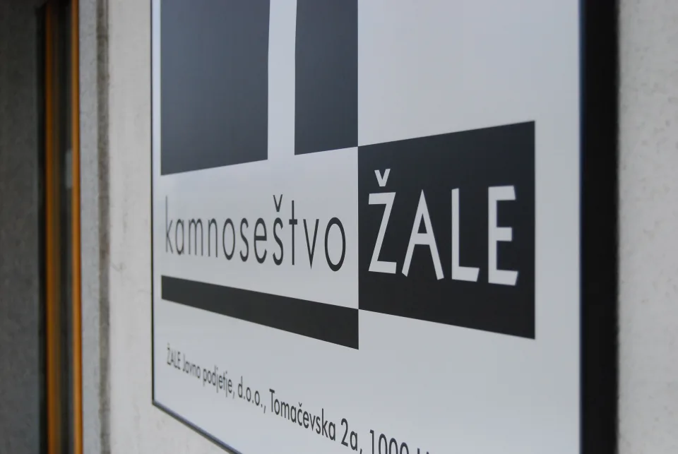 Reklamna označitev Kamnoseštvo Žale, fotografija 2 – izvedba ELP