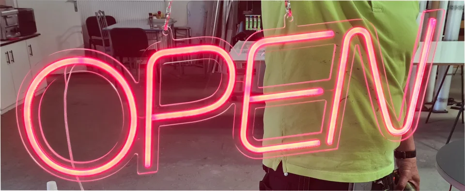 Svetlobni reklamni napis Različne priložnosti, fotografija 4 – izvedba ELP