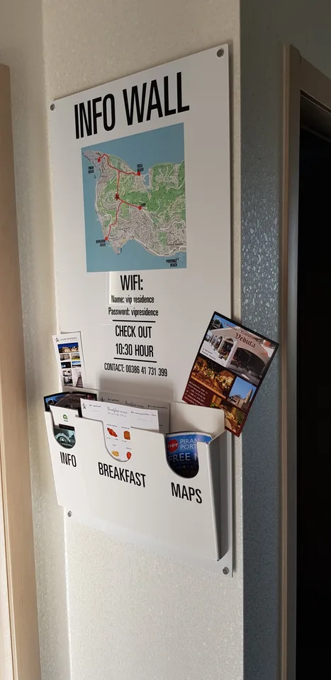 Svetlobni reklamni napis VIP Residence, fotografija 7 – izvedba ELP
